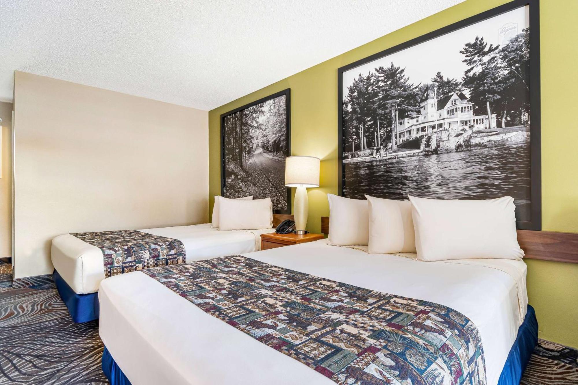 Super 8 By Wyndham Lake George/Downtown Esterno foto