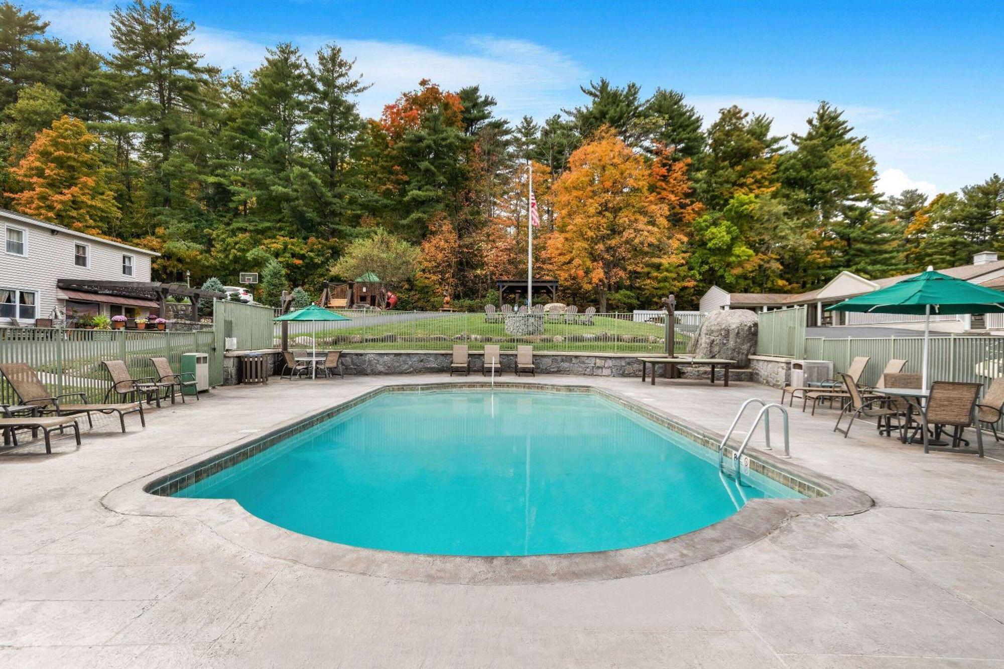 Super 8 By Wyndham Lake George/Downtown Esterno foto